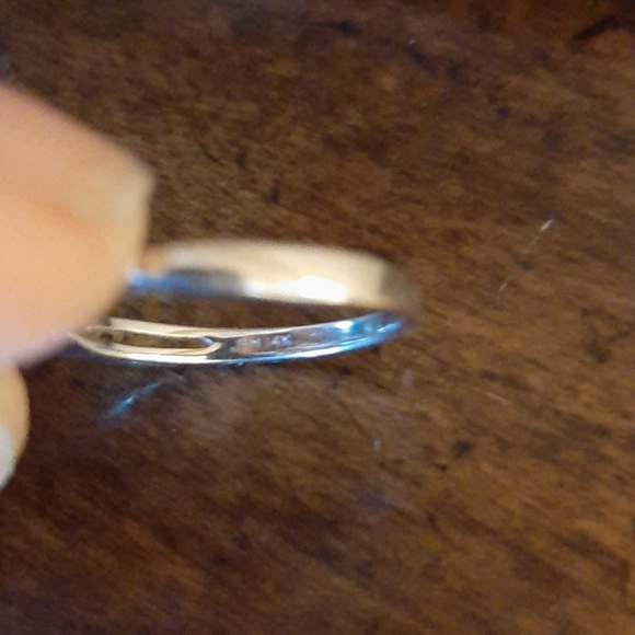 Stunning Amethyst Ring - Picture 4 of 6